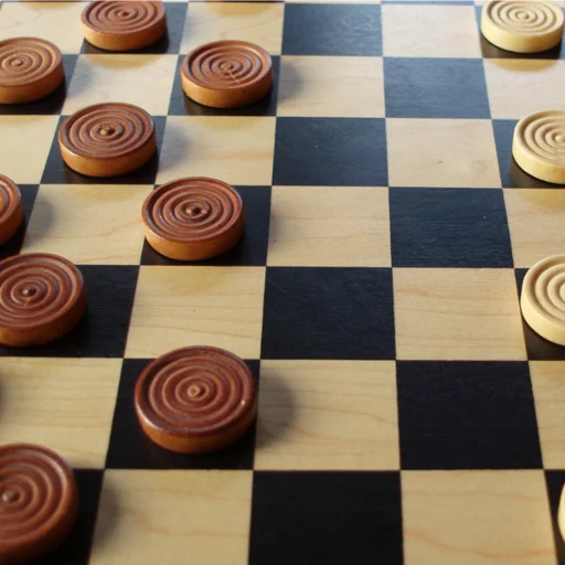 I-download ang Checkers App: Pinakamahusay na Larong Board nang Libre